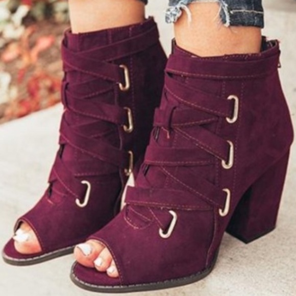 Blossom & Thorn Shoes - 💥HOT💥 Wine Peep Toe Booties